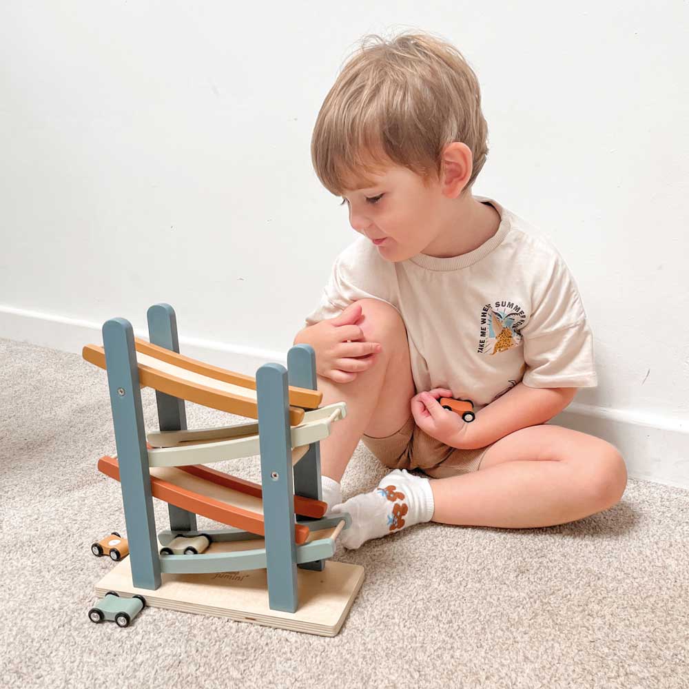 Retro Ramp Racer