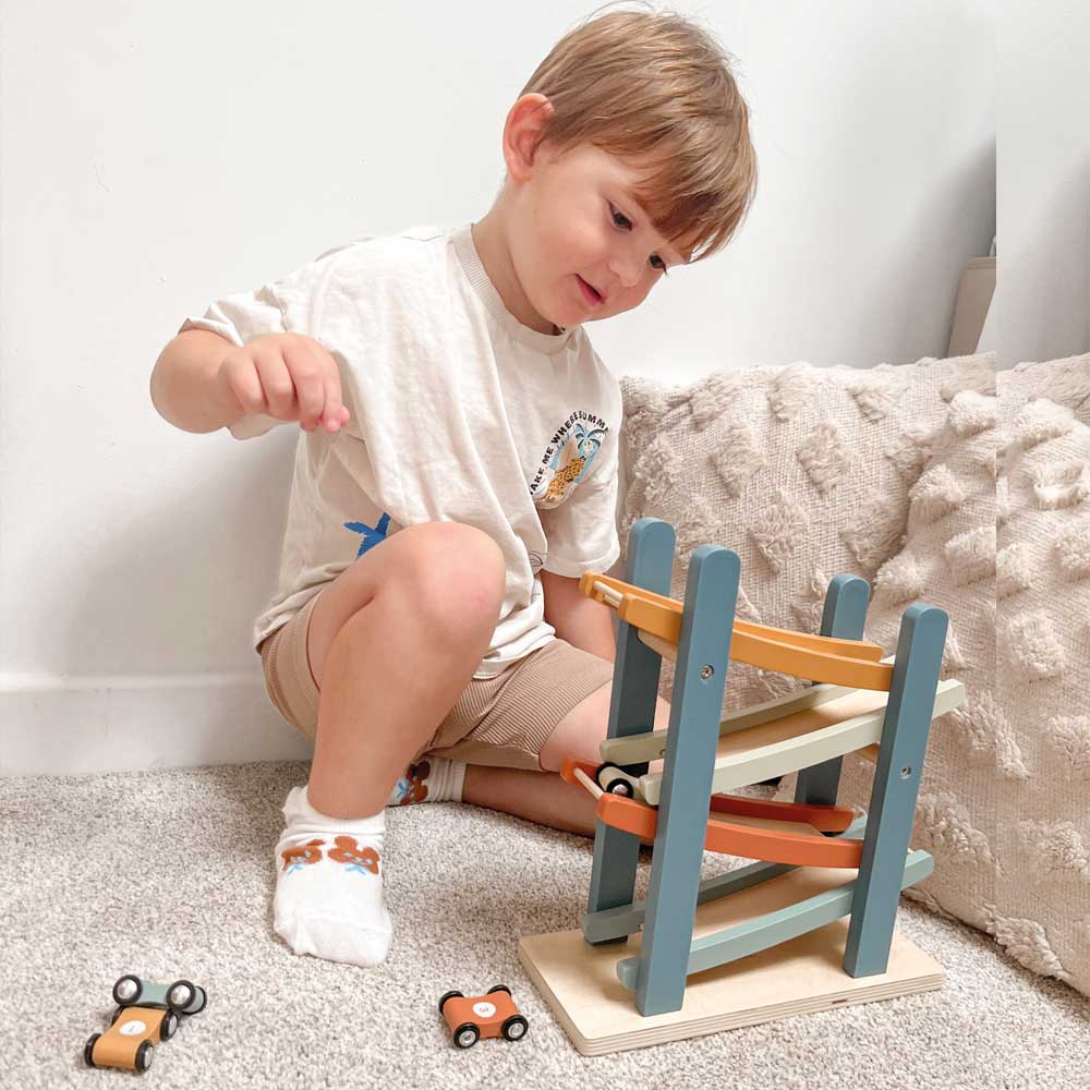Retro Ramp Racer